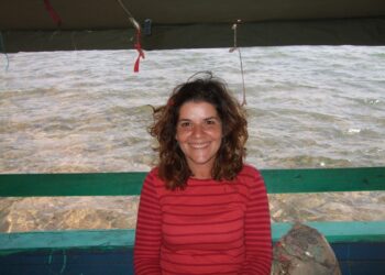 Conhece esta professora associada da Universidade de Oxford e directora no parque da Gorongosa?