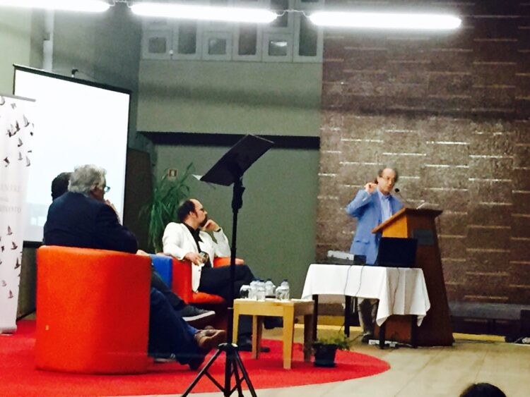 Apresentação do mais recente livro de José Luís Peixoto a decorrer agora em Fátima