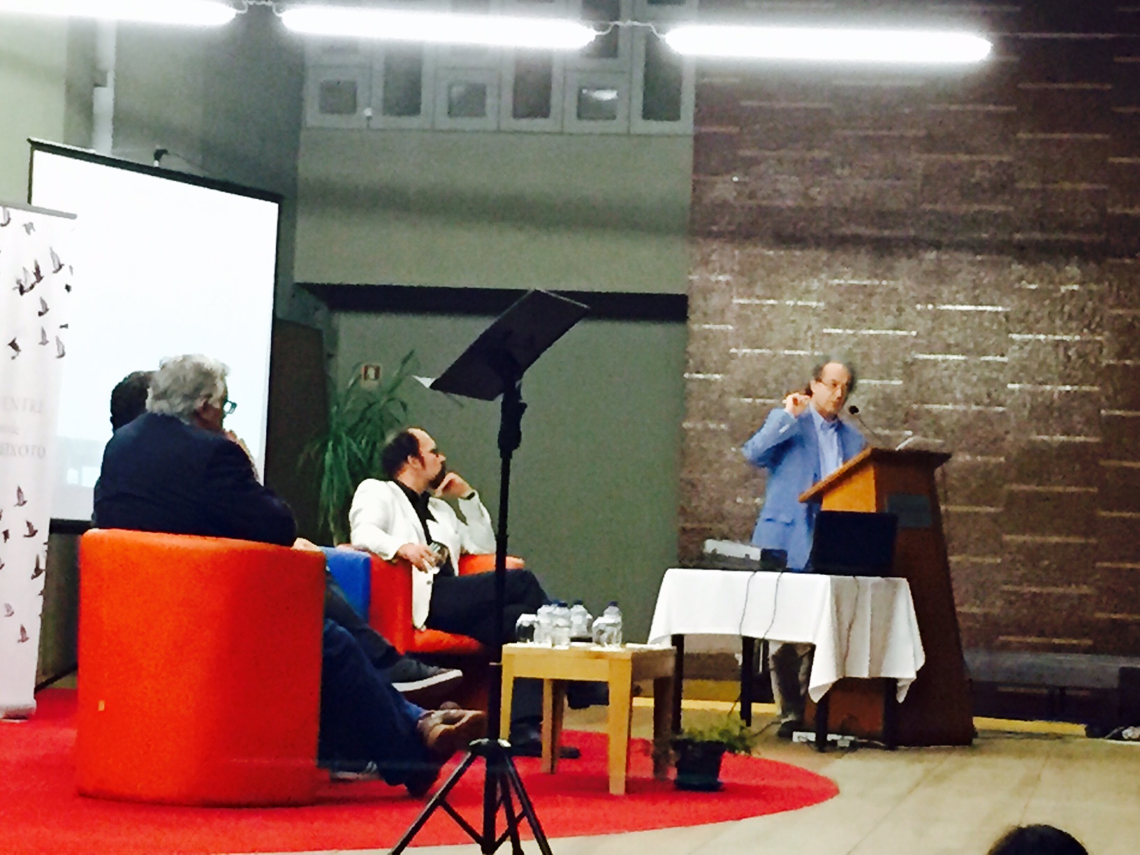 Apresentação do mais recente livro de José Luís Peixoto a decorrer agora em Fátima