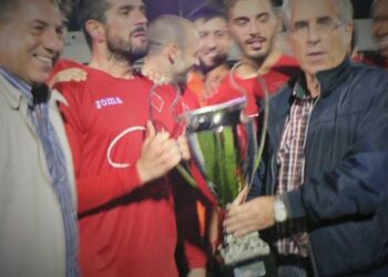 Futebol: Peniche goleia Ginásio e conquista Supertaça