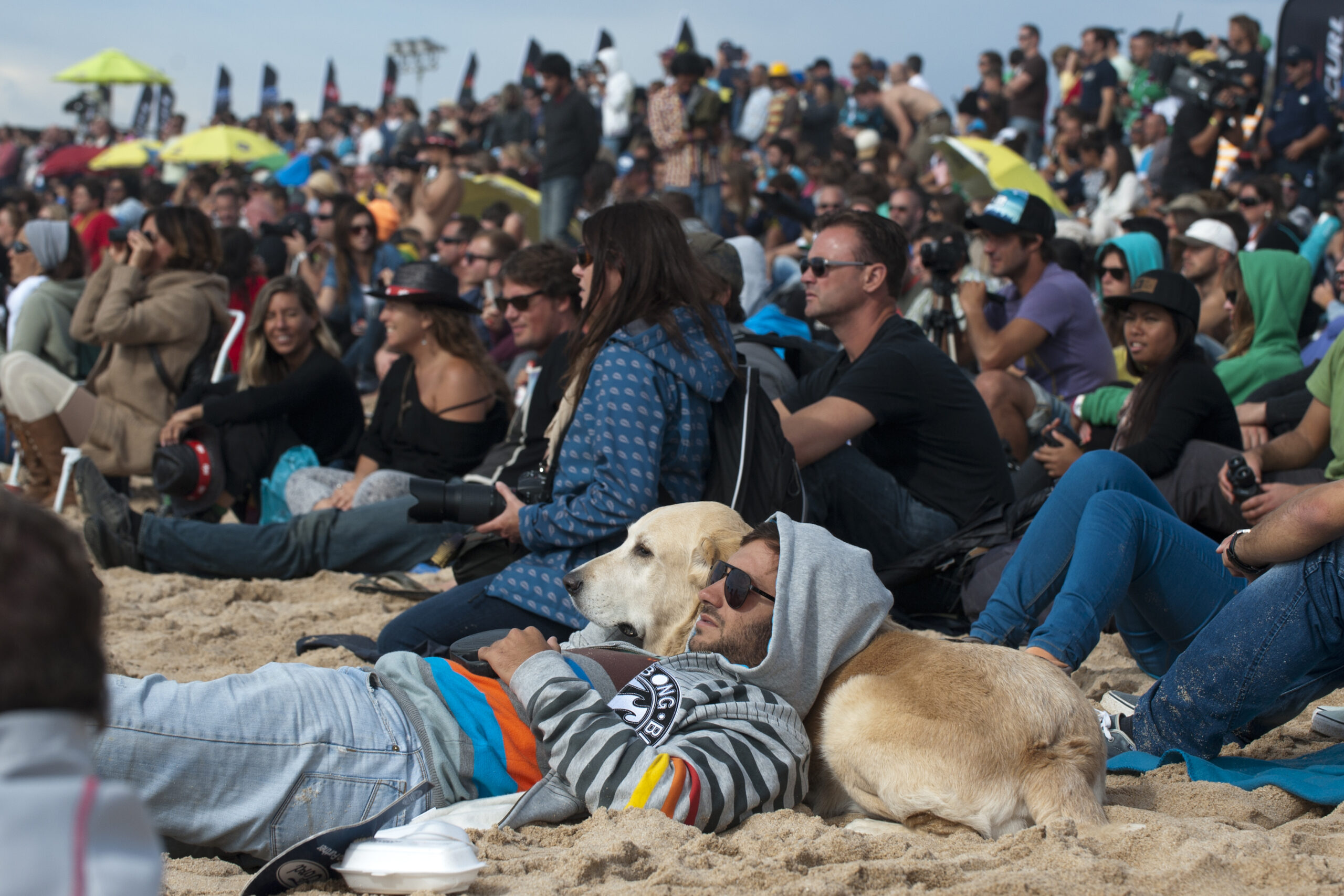 Mundial de surf em Peniche só deverá começar na sexta-feira
