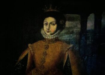 Rainha Santa Isabel de túmulo aberto em 2016