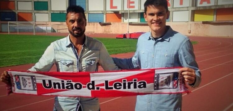 União de Leiria contrata internacional russo para a baliza