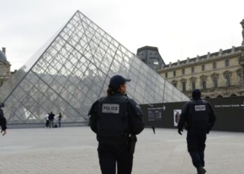 Câmara de Leiria “repudia veemente” ataques em Paris