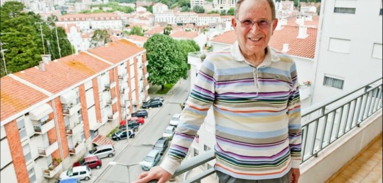 Última hora: Morreu Afonso Lemos Proença