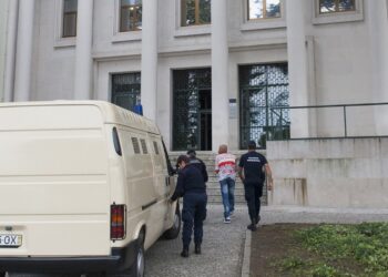 19 anos de prisão por matar mulher com 300 golpes de navalha