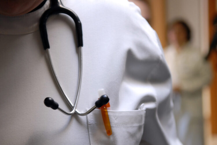 Abaixo-assinado com 1.400 assinaturas reclama médico para Castanheira de Pera