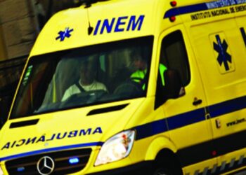 Bebé nasce no quartel dos Bombeiros de Caxarias