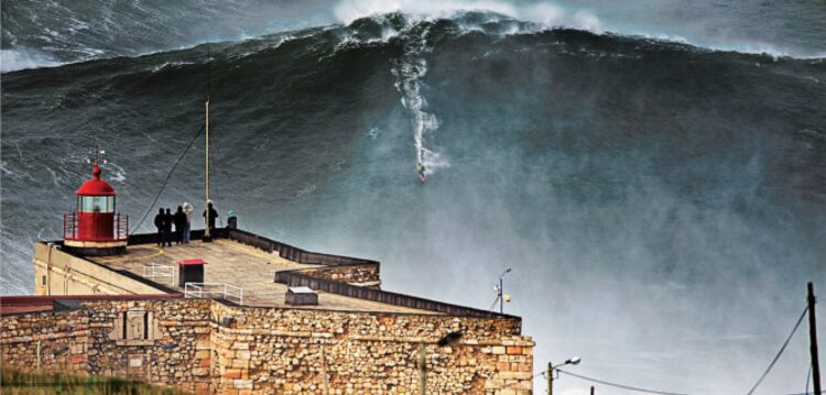 Documentário sobre a onda da Nazaré vence festival no Havai