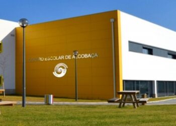 Finanças vendem Centro Escolar de Alcobaça