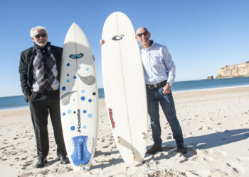 Joaquim e João Grilo: são eles o pai e o tio do surf na Nazaré