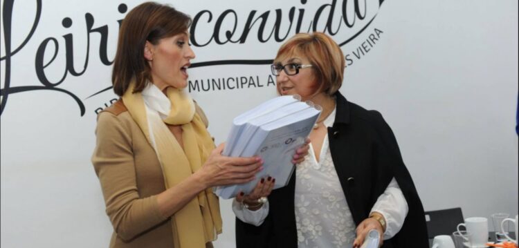 Politécnico de Leiria surpreende Fátima Lopes com versão Braille do seu livro