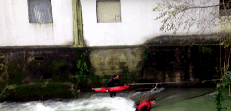 ‘Surfing in’ rio Lis