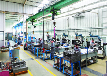 FozMoldes celebra 20 anos com nova unidade produtiva