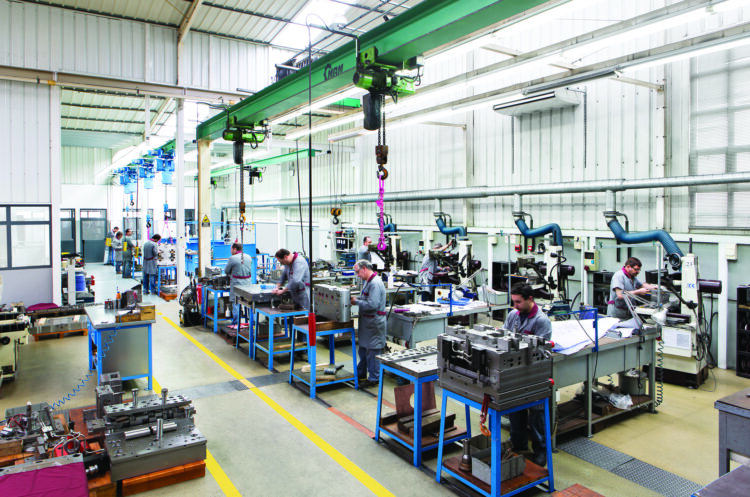 FozMoldes celebra 20 anos com nova unidade produtiva