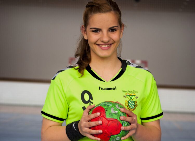 Quatro andebolistas da região convocadas para os jogos da selecção feminina com a Turquia