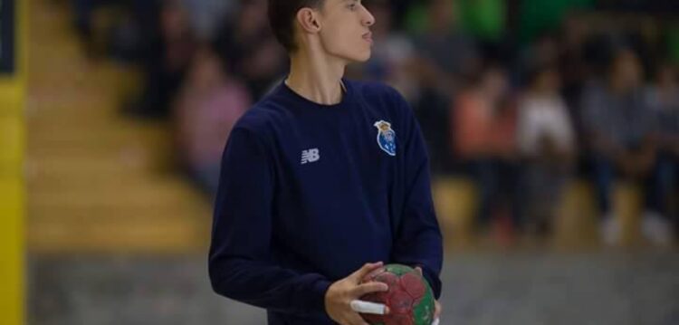 Andebol: Tomás Van-Zeller estreou-se pela equipa principal do FC Porto