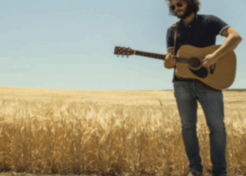 Benjamim toca Auto-Rádio no Texas