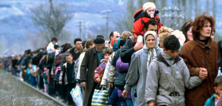 Centro Comunitário da Nazaré acolhe família de refugiados