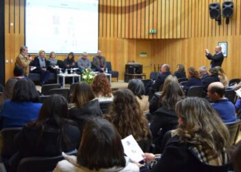 Comunidade educativa defende articulação entre escola e família