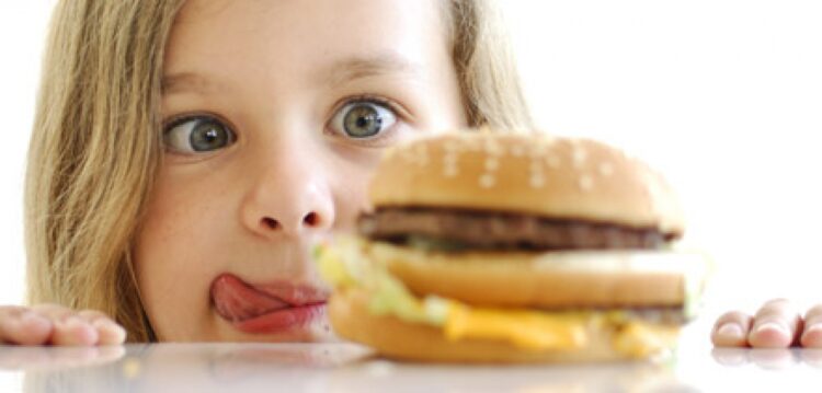 DGS alerta que obesidade matou 210 pessoas e desnutrição causou a morte a 71