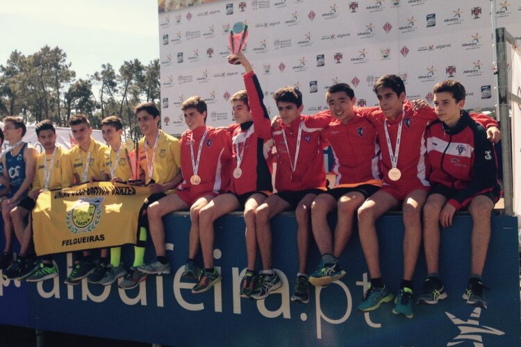 Juvenis do Bairro dos Anjos conquistam bronze no Nacional de corta-mato