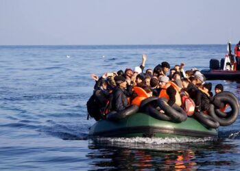 Missão com dedo de Leiria leva bens de primeira necessidade a campos de refugiados gregos