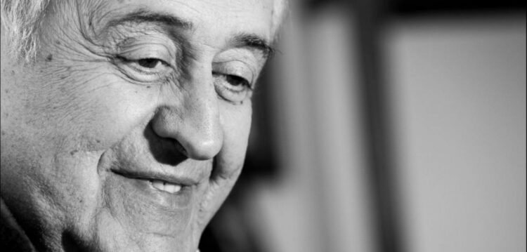 Morreu o Senhor Contente