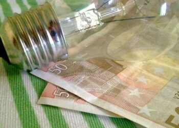 Problemas com factura de energia lá de casa? Aumentam queixas na Deco