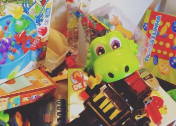 Ó brinquedo, arreda-te que eu quero ver o soalho!