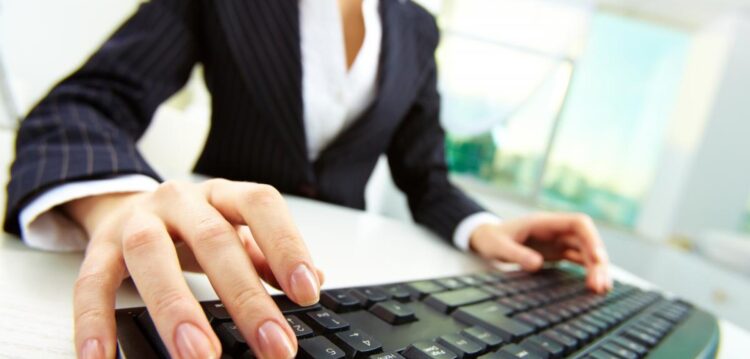 O dia de trabalho parece interminável? Faça uma pausa, rende mais