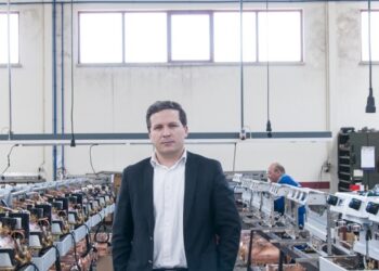 “Por muito que possa parecer estranho os tubarões também têm emoções”