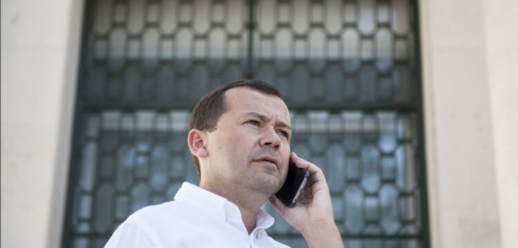 PSD distrital quer primárias, voto electrónico e menos deputados