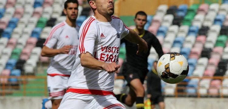 União de Leiria acredita, pede apoio e abre portas do estádio a estudantes
