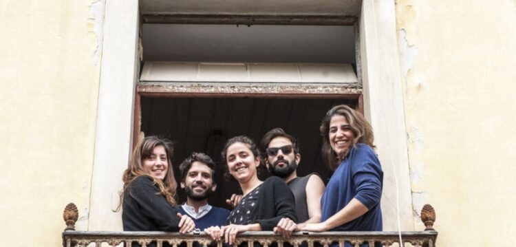 A Porta está prestes a abrir-se. Vai ficar de fora?
