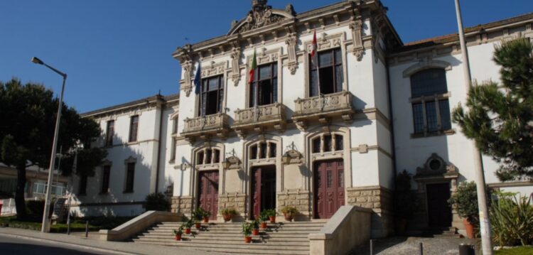 Leiria festeja dia do município com homenagens