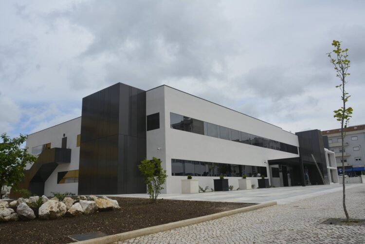 Novo centro de saúde de Pombal sem espaço para receber CRI e internos
