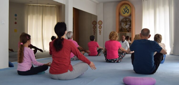 Yoga: o equilíbrio entre a mente e o corpo