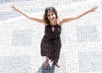 Ana João Santos: “Por norma rio muito mais do que choro, mas confirmo, sou uma lamechas inveterada”