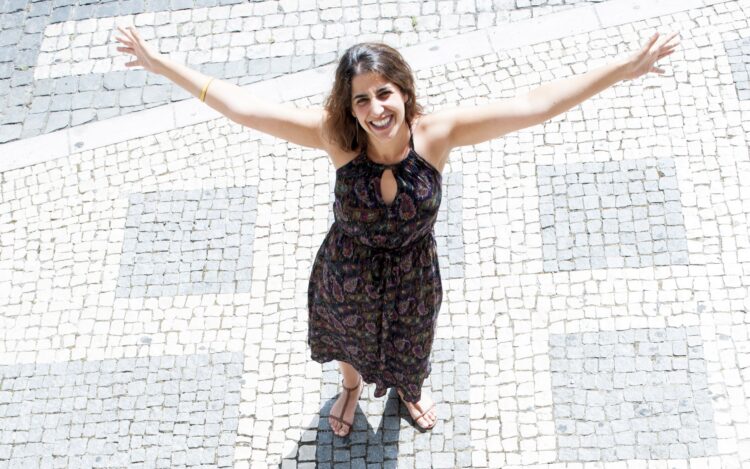 Ana João Santos: “Por norma rio muito mais do que choro, mas confirmo, sou uma lamechas inveterada”