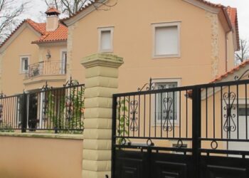 Emigrantes estão a levar ‘casa portuguesa’ para bairros de França