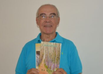 Designer apaixonado pela escrita e pela divulgação de autores luso-canadianos