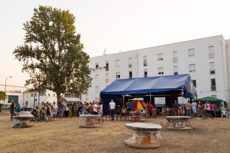 Festa africana é alicerce para projecto social no Bairro Sá Carneiro