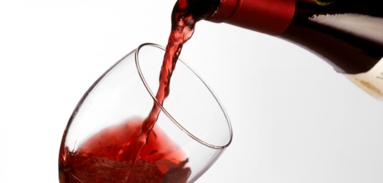 Mais de 52 mil litros de vinho apreendidos pela ASAE