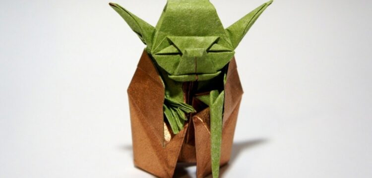 Oficina de origami para pequenos artistas na Arquivo