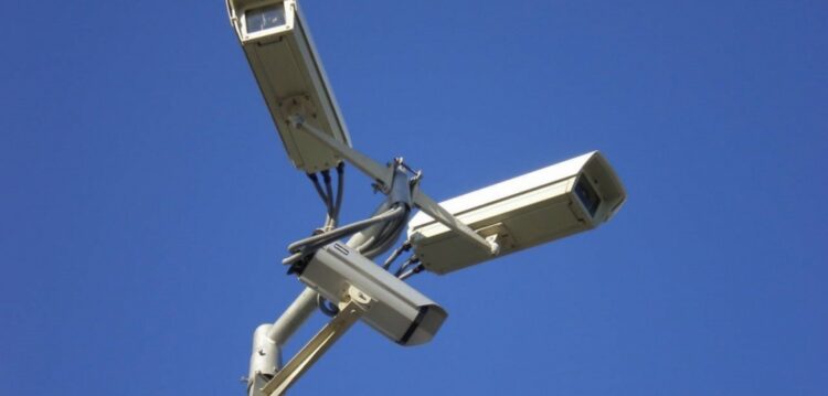 Providência cautelar tenta travar concurso de videovigilância