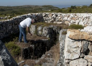 Serro Ventoso mura algares por questões de segurança