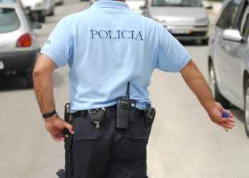 PSP de Leiria detém em flagrante suspeito de furto em interior de automóveis