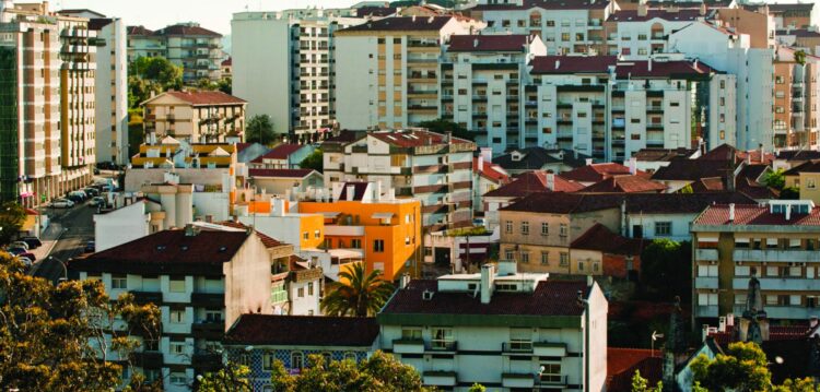 Receita com IMI em Leiria subiu mais de 30% desde 2012