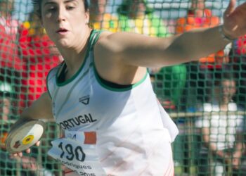 Irina Rodrigues renova com o Sporting e muda de treinador